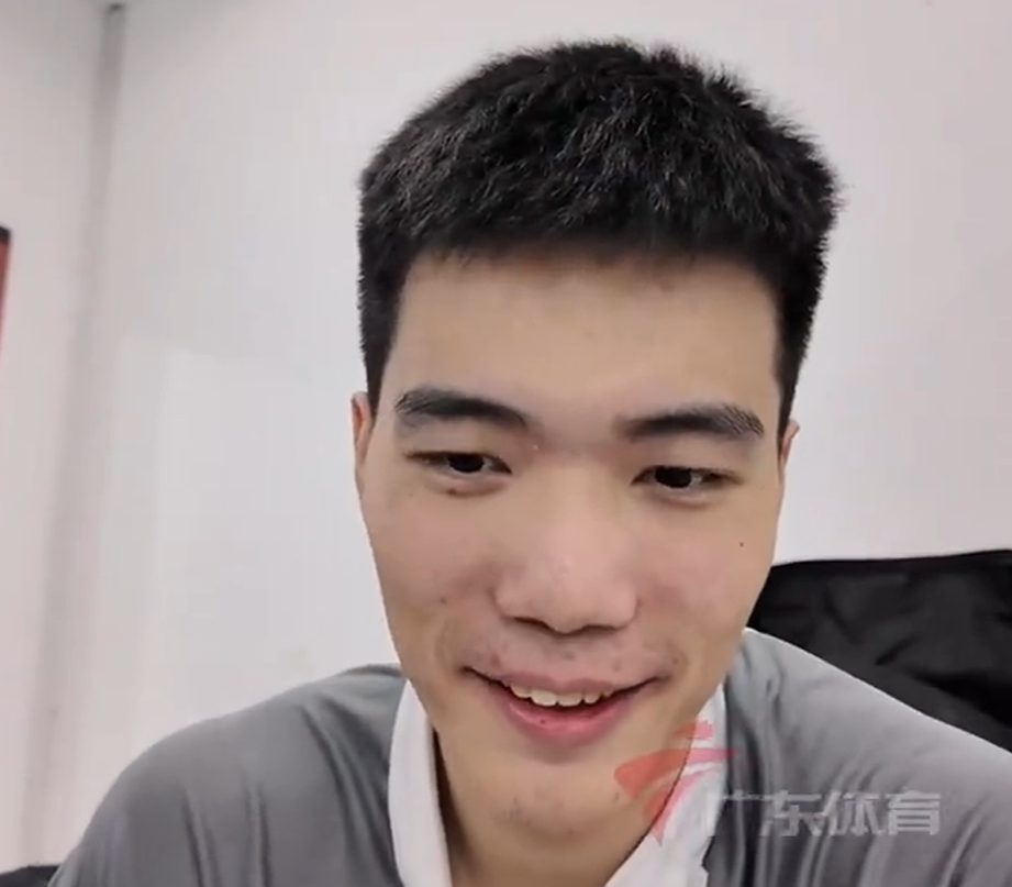 九游娱乐登录入口-胜同曦更衣室采访！焦泊乔胡明轩亲承逐渐提状态，前者仍在找不足